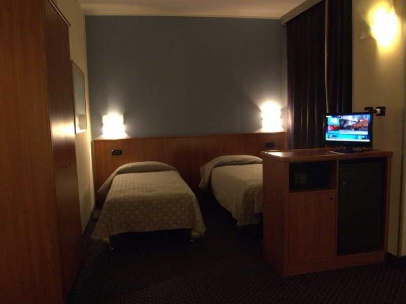 B&B Hotel Torino President Esterno foto