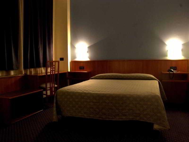 B&B Hotel Torino President Esterno foto