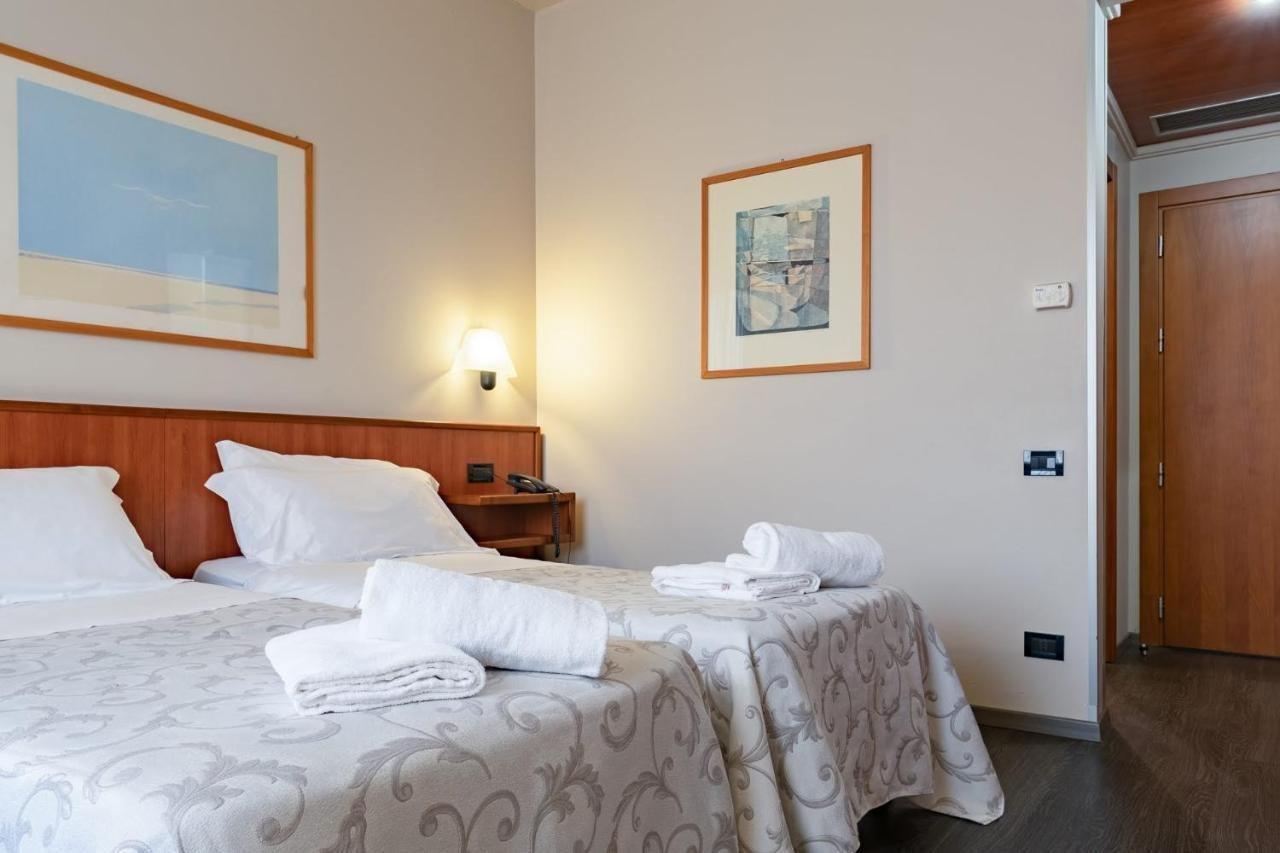 B&B Hotel Torino President Esterno foto