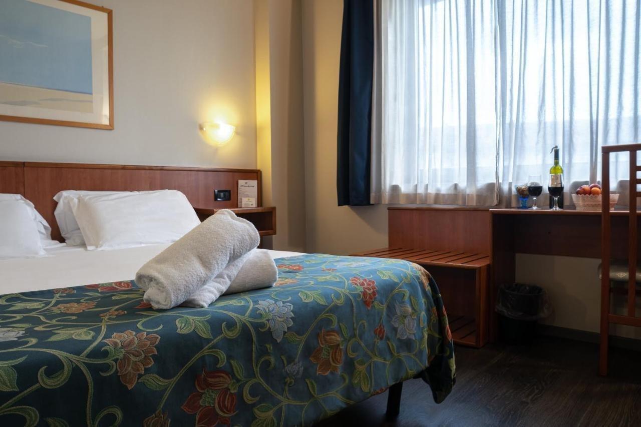 B&B Hotel Torino President Esterno foto