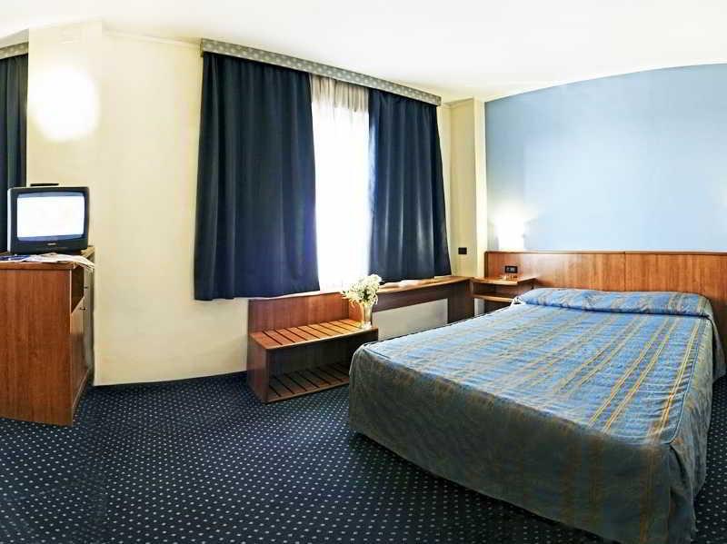 B&B Hotel Torino President Esterno foto