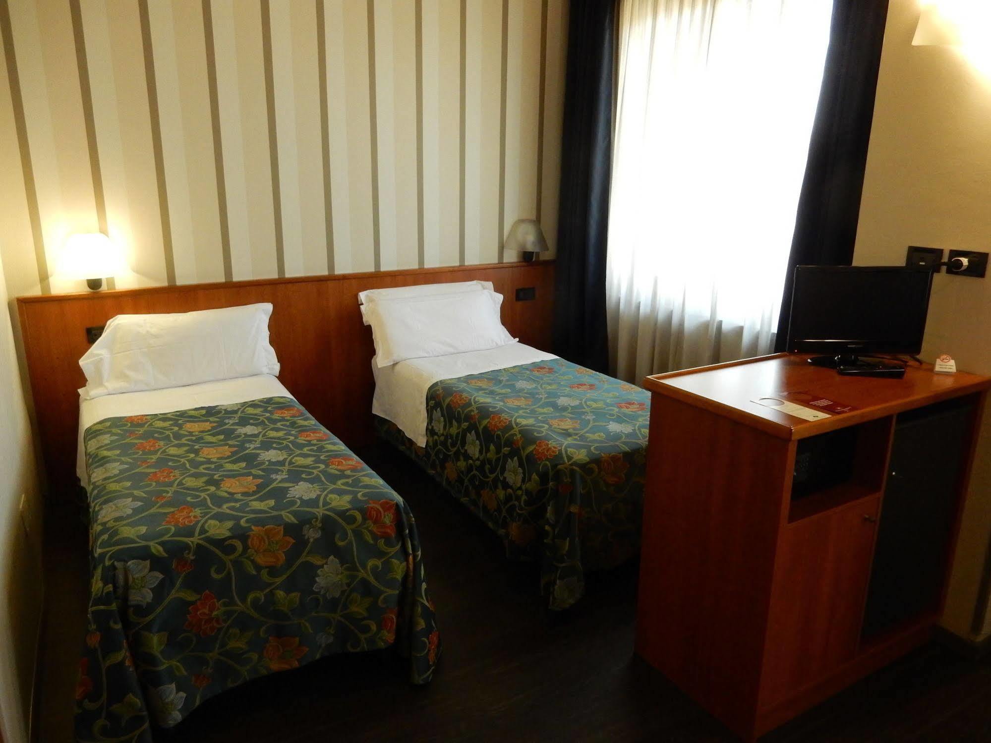 B&B Hotel Torino President Esterno foto